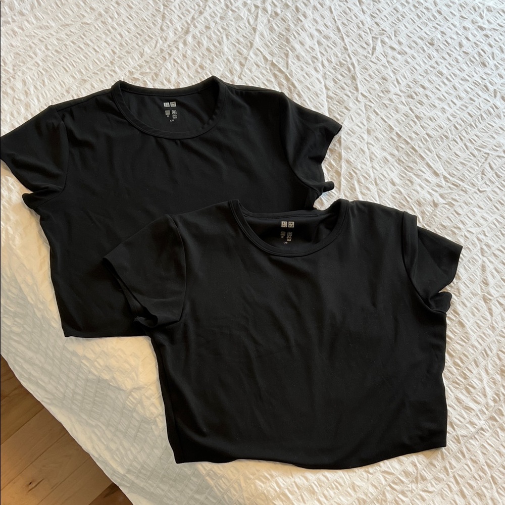 Uniqlo | 2x Black Crop Top (AIRism)